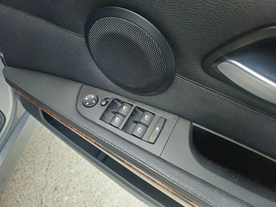 2008-bmw-320d-automatic-e90-executive-012.webp